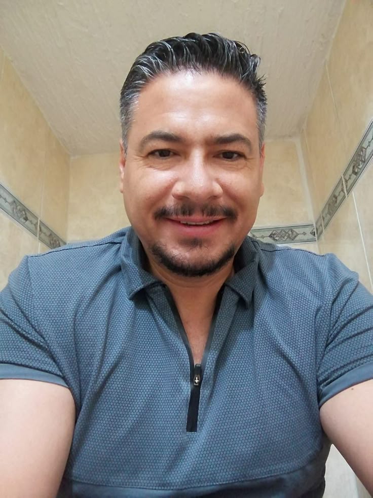 <em>Jeferson Ramirez</em>